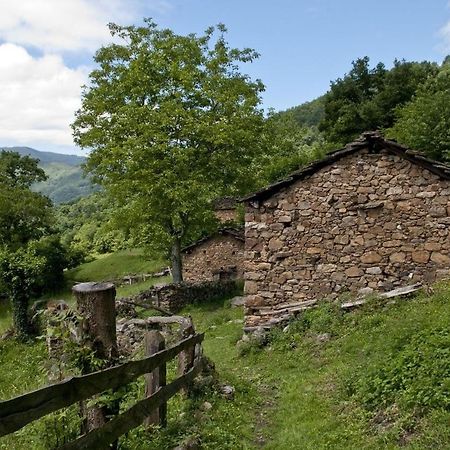 Apto. de Montaña La Campa en Felechosa  Exterior foto