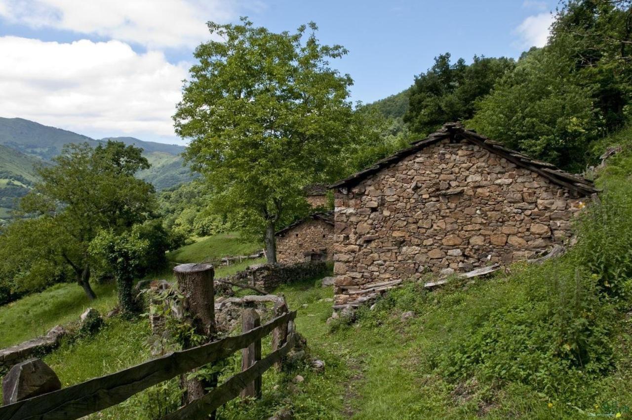 Apto. de Montaña La Campa en Felechosa  Exterior foto